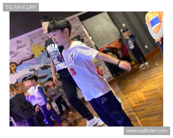 成都街舞队在街舞比赛中取得新突破经验分享与创新成果齐飞