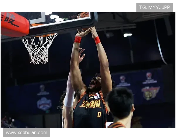 深圳篮球队快攻战术解析与深度剖析助力球队崛起之路