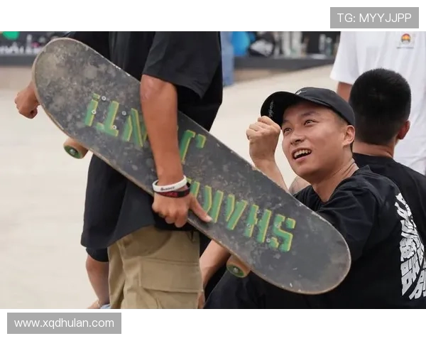 西安飞盘队在滑板精英赛中的表现与比赛经验分析